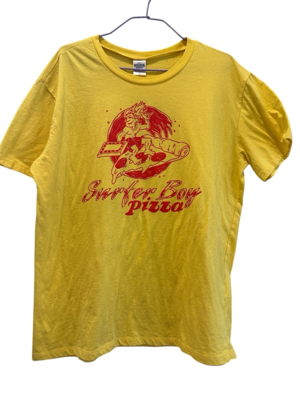 Netflix Stranger Things Official Yellow Red Surfer Boy Pizza Adult T-shirt Sz M